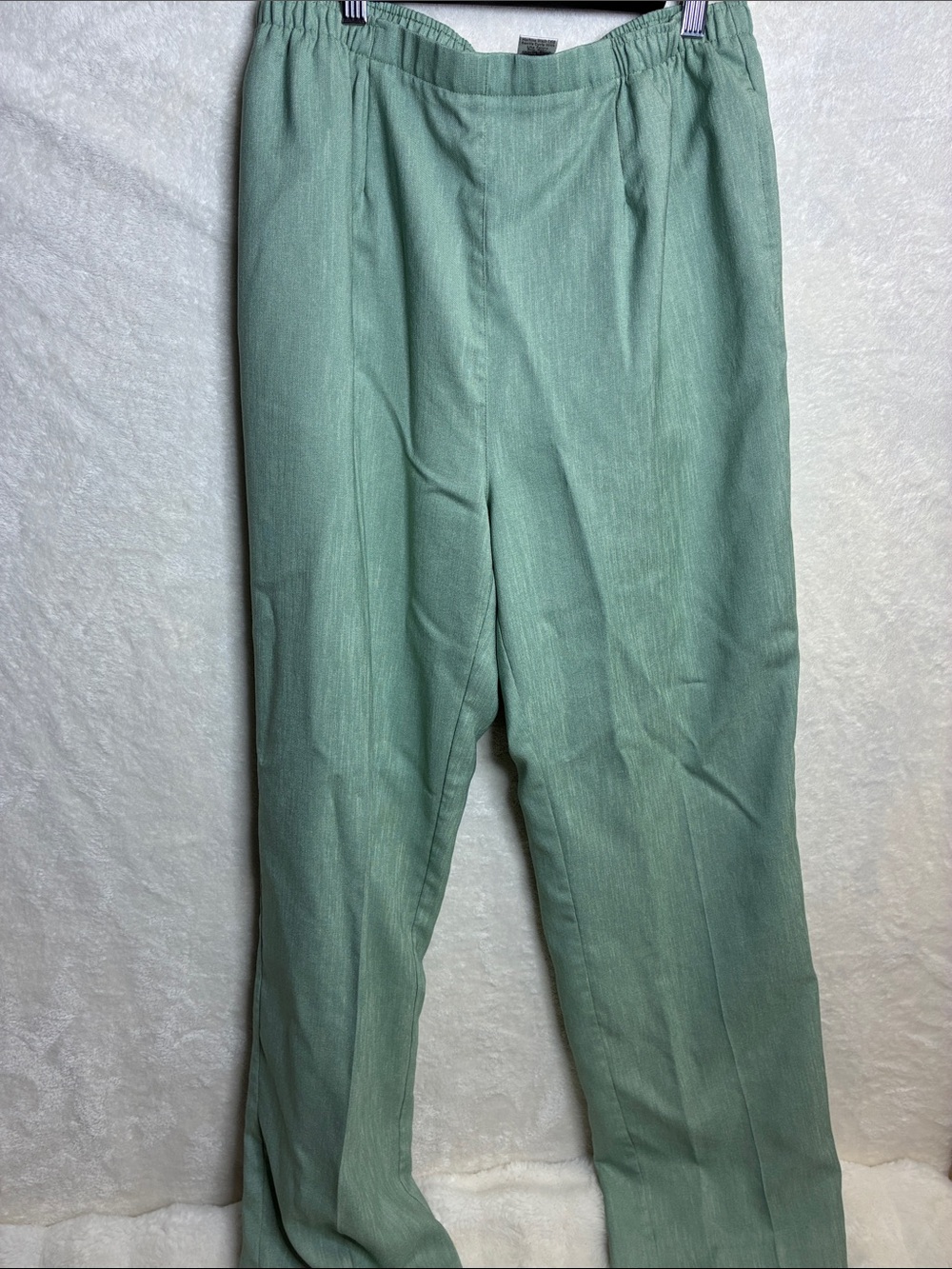 WomansLight Green Elastic-Waist Pants